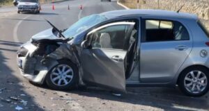 Përplasen dy automjete ne Progradec- Korce ,dy persona përfundojnë në spital