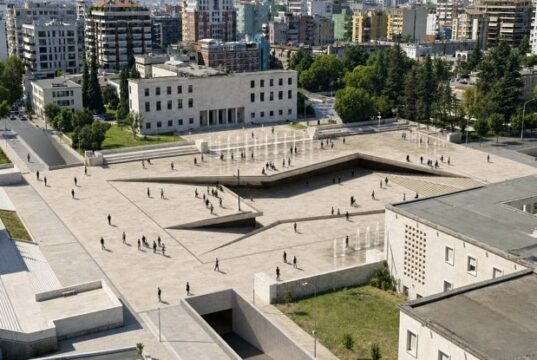 22.5 milionë euro për transformimin e Sheshit “Nënë Tereza”, parkim, muze dhe kapelë nëntokësore