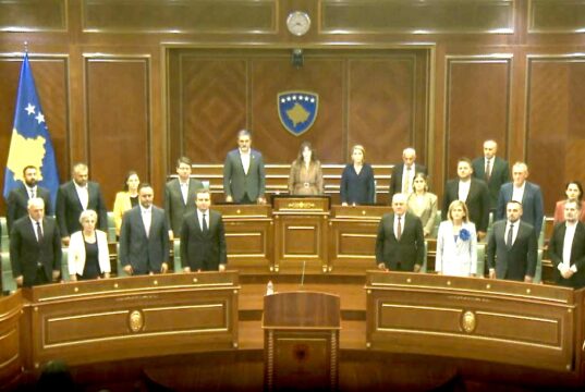 Kuvendi i Kosovës miraton qeverinë e re me 62 vota pro, kabineti nis zyrtarisht mandatin