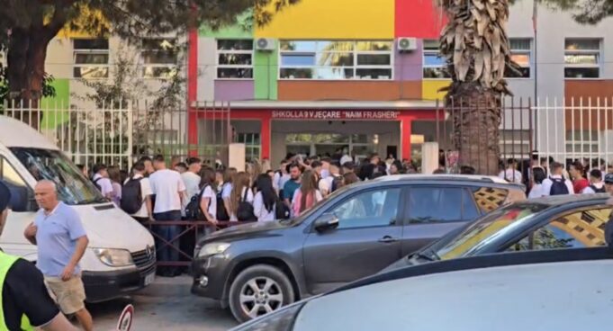 DRAP Fier humb mbi 9 mijë nxënës në katër vite, rënia prek të gjithë rajonin