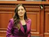 Deputetja e PS, Zegjine Çaushi, ka reaguar pas publikimit në media të ngjarjes së ndodhur në fshatin Suk 2, ku është përfshirë edhe daja i saj, Bledar Bakaj.