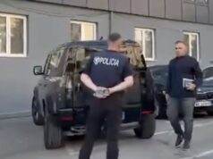 Skënder Hita mbërrin në Sarandë, mbledhje urgjente për situatën kriminale në qytet