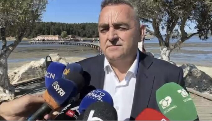 14 deputetë shqiptarë dhe 5 eurodeputetë në Zvernec, Beleri: Jemi në kuadër të Komisionit të Stabilizim-Asociimit