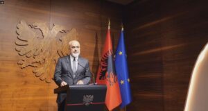 Rama nuk merr përgjegjësi pas skandalit në SHISH/Arrestimi ishte masë ekstreme, hetimi të shkojë deri në fund