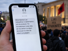 Denoncimi i mësuesve: Mesazhe kërcënuese për pjesëmarrjen në protestë, frikë nga akuzat