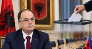 Begaj nis konsultimet me partitë politike për datën e zgjedhjeve, takimi më 30 tetor