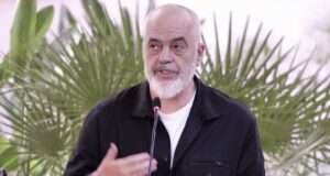 Rama prezanton “Flamingo Mirror”: “Do të publikojmë dosjet qeveritare me ndjeshmëri të veçantë”