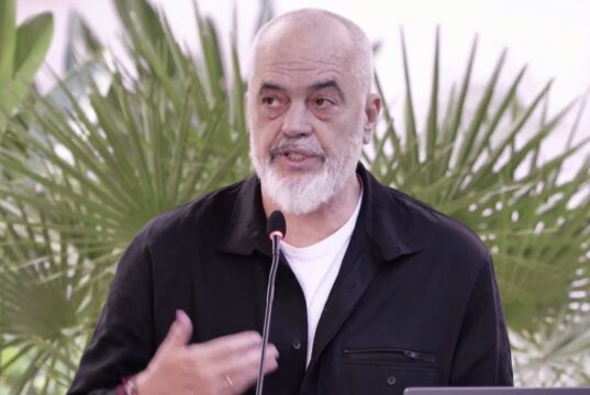 Rama prezanton “Flamingo Mirror”: “Do të publikojmë dosjet qeveritare me ndjeshmëri të veçantë”