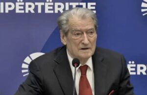 Berisha thirrje demokratëve: T’i bashkohemi protestës qytetare të enjten, pa flamuj e simbole!