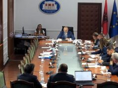 Komisioni i Ligjeve miraton projektligjin për reformën territoriale/ PS kalon nismën pa praninë e opozitës