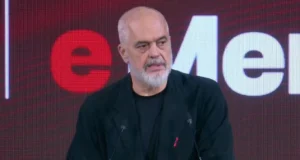 Rama paralajmëron administratën publike: Do kalojnë në testime, të rriten në karrierë sipas meritës