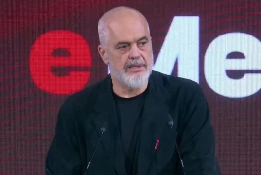 Rama paralajmëron administratën publike: Do kalojnë në testime, të rriten në karrierë sipas meritës