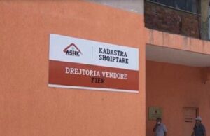 Ndryshon drejtimi i Kadastrës së Fierit, Ina Toska emërohet në vend të Everest Kazhelit