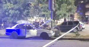 Atentati në Gjirokastër, humbet jetën 45-vjeçari pas shpërthimit të Benz-it