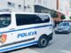 Grabitje me armë në Elbasan, autorët futen në banesë dhe marrin telefona e para