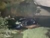 Aksident në autostradën Fier-Lushnjë, makina bie në kanal, plagoset çift bashkëshortësh
