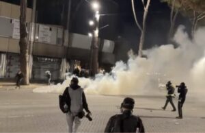 Përplasje para Kryeministrisë dhe Kryesisë së Kuvendit, policia përdor gaz lotsjellës