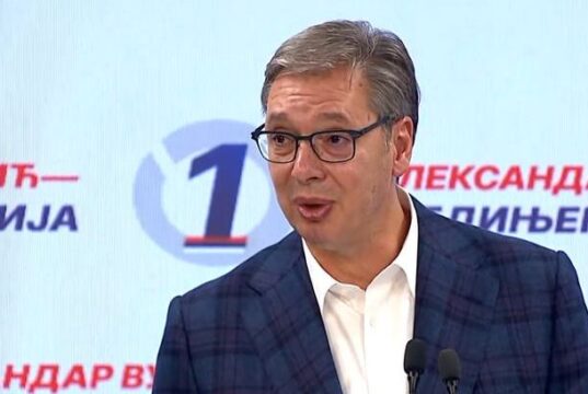 Vuçiç pranon humbjen në zgjedhje dhe deklaron se nuk do te arratiset