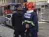 Fier/ Rrjedhje gazi nga bombola e gatimit në një apartament në lagjen “1 Maj”, ndërhyjnë zjarrfikësit