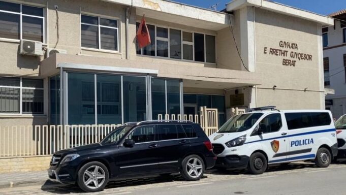 Prokuroria e Beratit kërkon 21 vite burg për dy persona, akuzohen për shfrytëzim prostitucioni