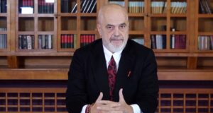 Rama: Heqim taksën e qarkullimit nga nafta, çmimi ulet me 32 lekë në pompë